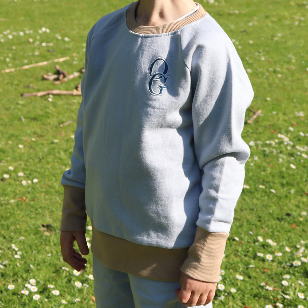 Öko-Sweatshirt mit Logo – Kinder – Himmelblau