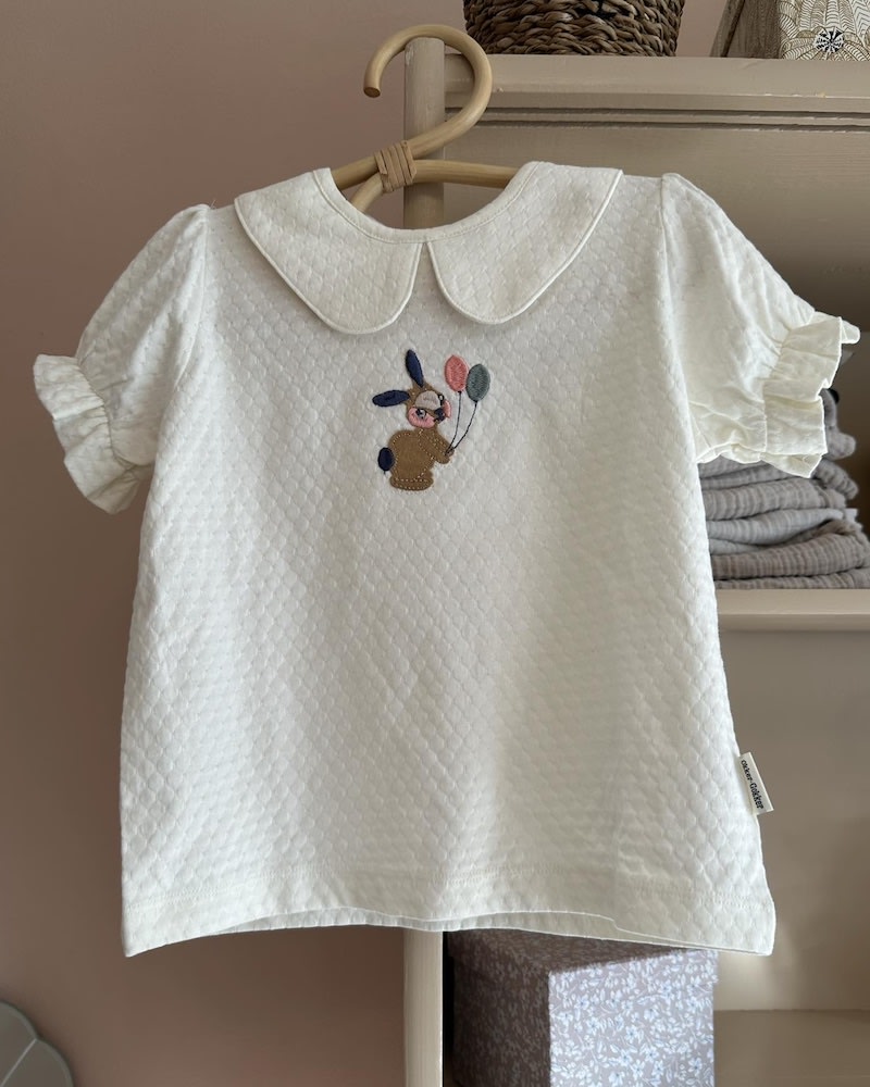 Bea T-Shirt mit Rüschen – Hase